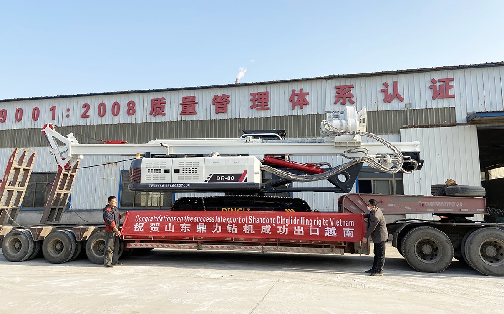 “復工復產(chǎn) 出口創(chuàng)匯”小型旋挖鉆機奔赴越南